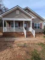 featured image of 305 Scott St