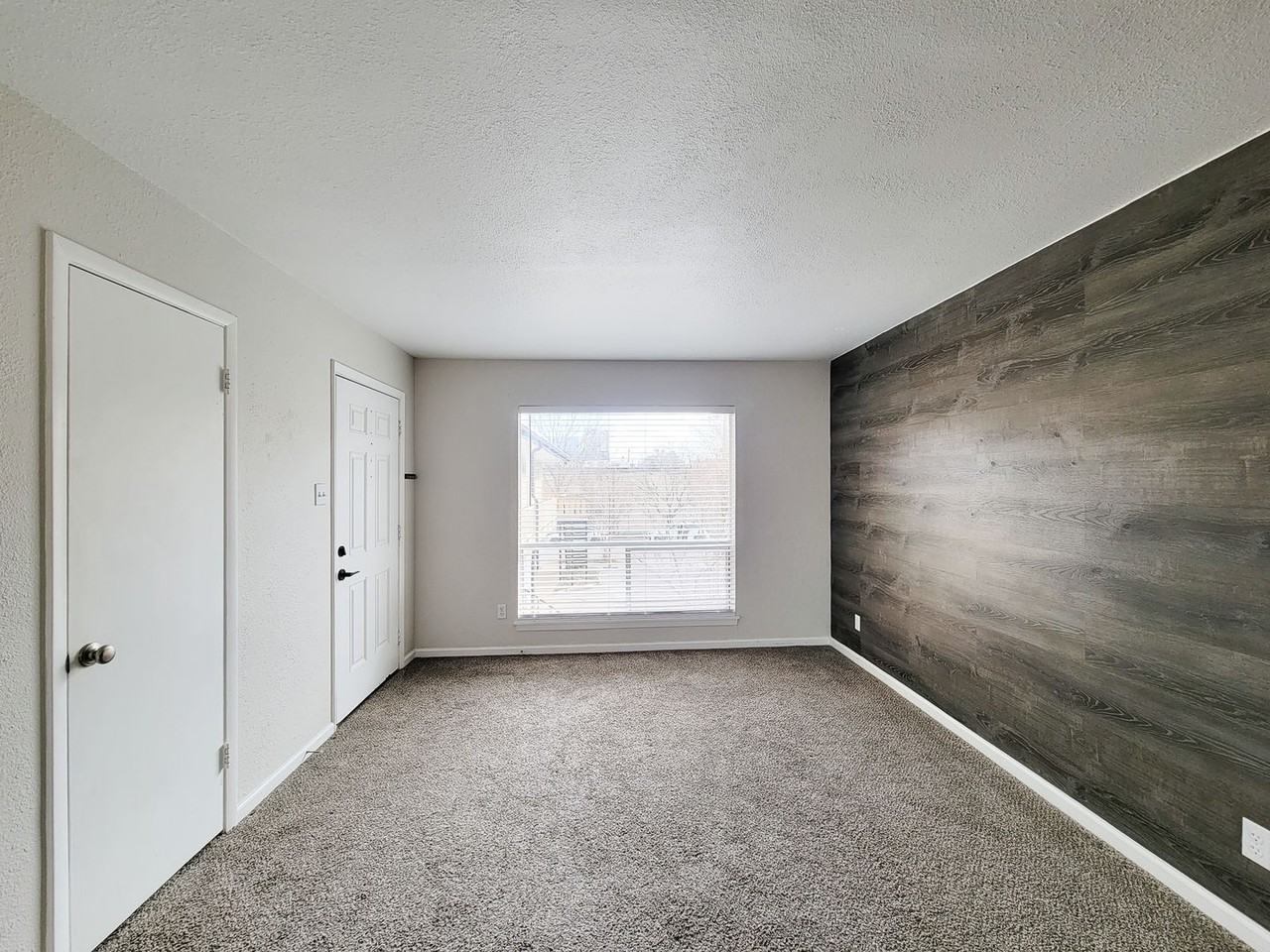 1418 Vermont Street #9 - Photo 4 of 31