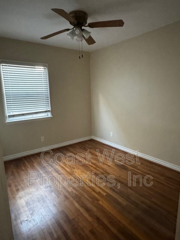 1047 Loring St - Photo 7 of 8