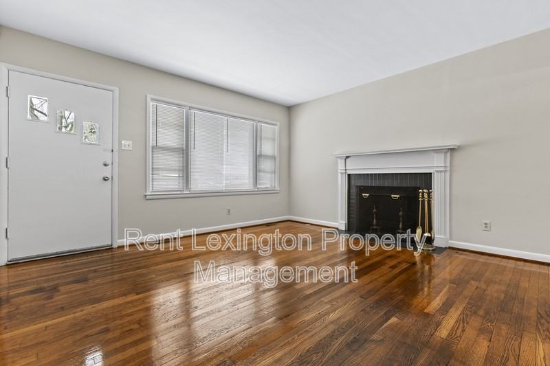 257 Zandale Dr - Photo 6 of 25