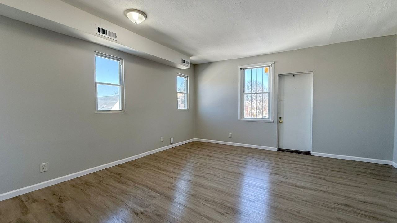 116 Brook St / Mancora Apartments LLC - Photo 3 of 43