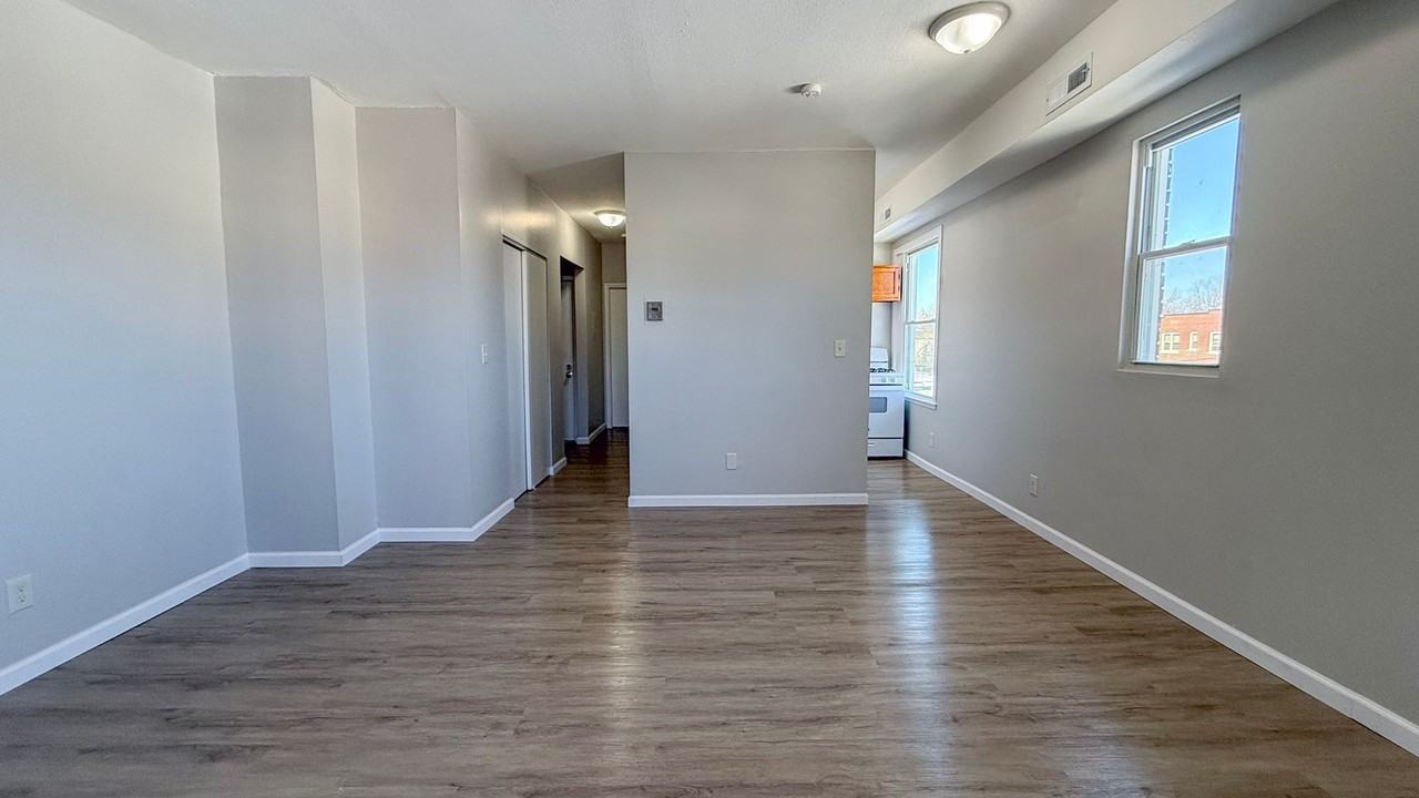 116 Brook St / Mancora Apartments LLC - Photo 5 of 43