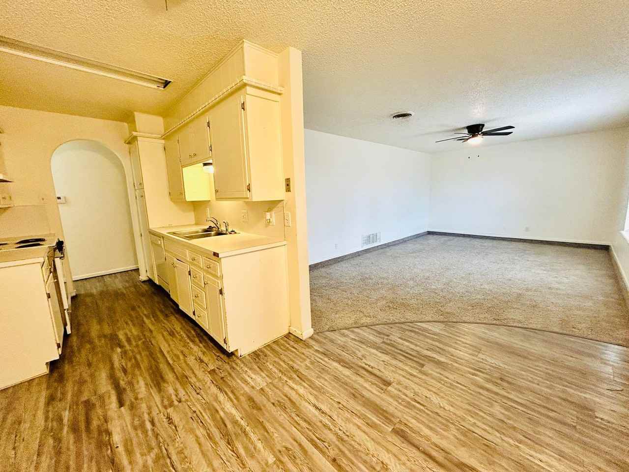 4914 57th St - Photo 5 of 19