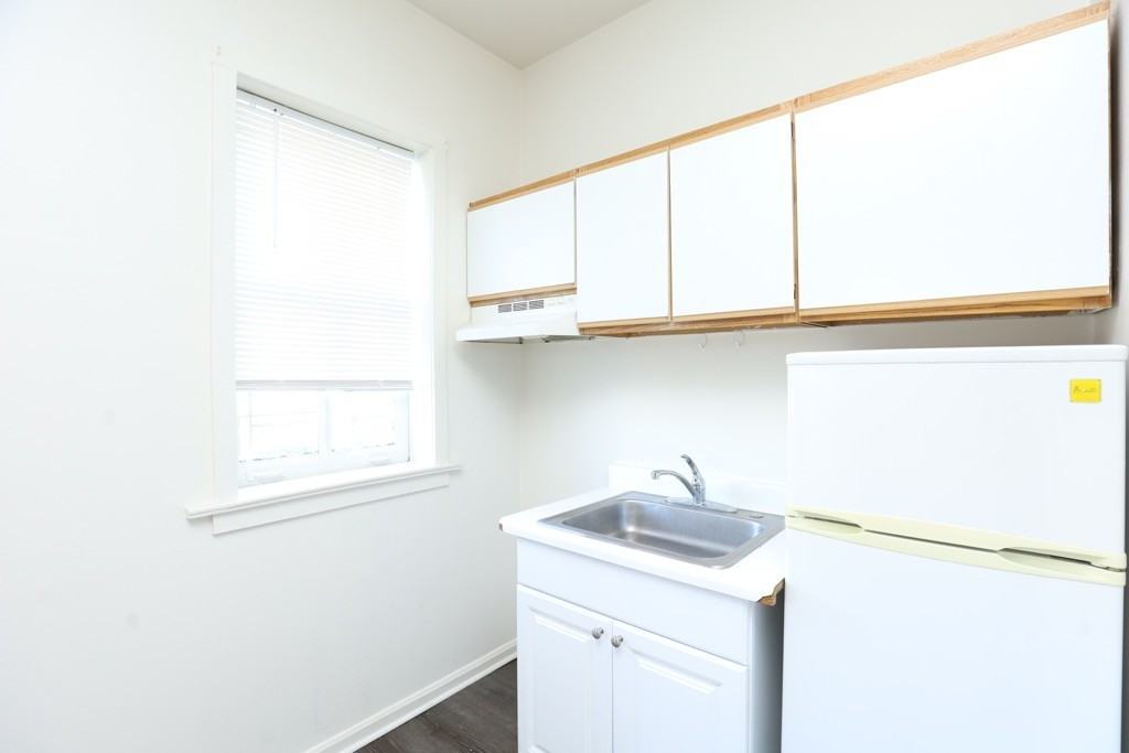 3957 W Irving Park Rd #206 - Photo 3 of 18