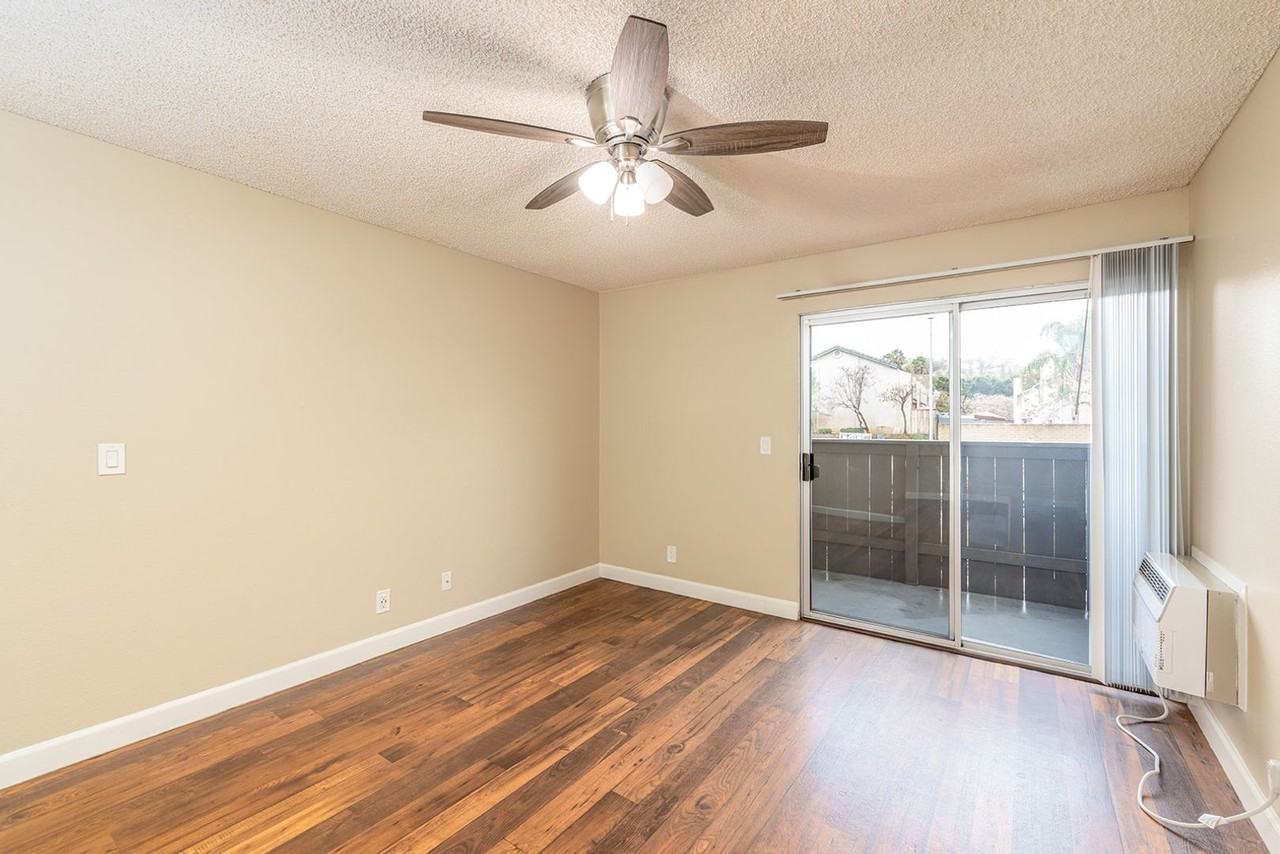 Willow Creek Apartments - Photo 6 of 45