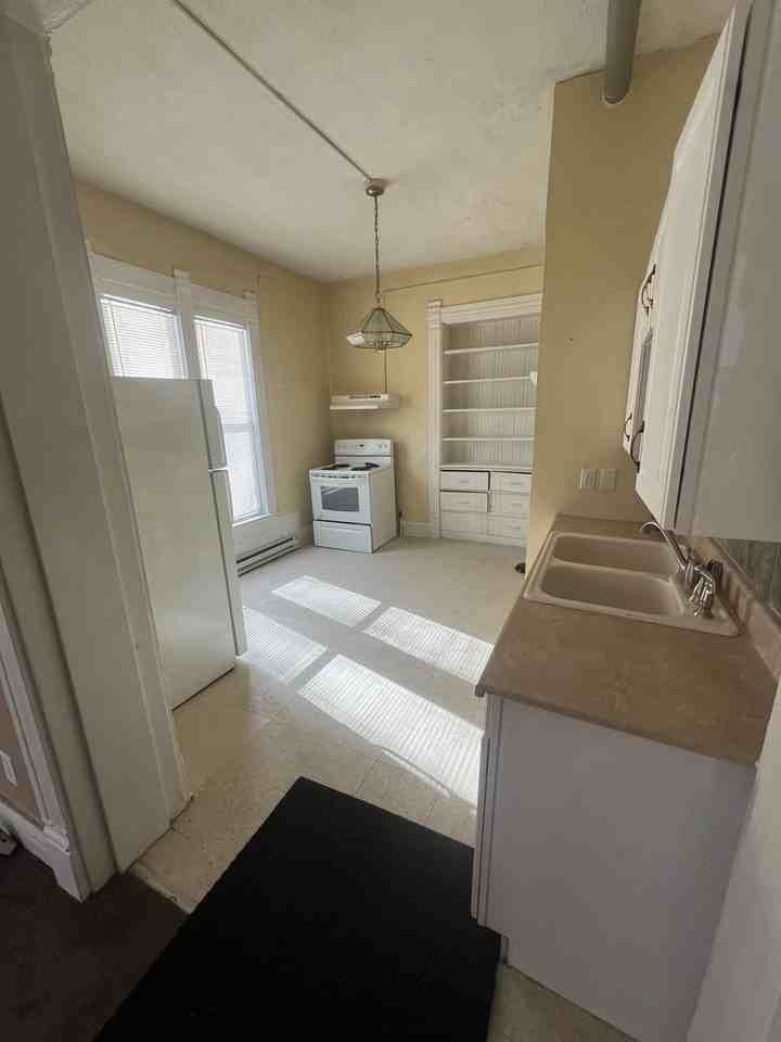 519 S Liberty St #1 - Photo 4 of 8