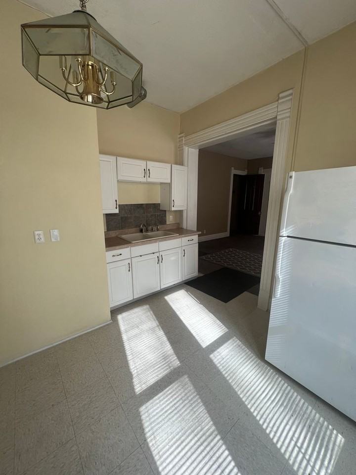 519 S Liberty St #1 - Photo 5 of 8