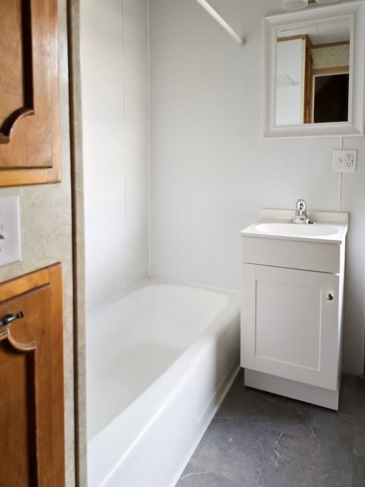 27 Chestnut Street - Photo 5 of 10