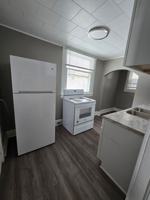 featured image of 906 Erie Ave