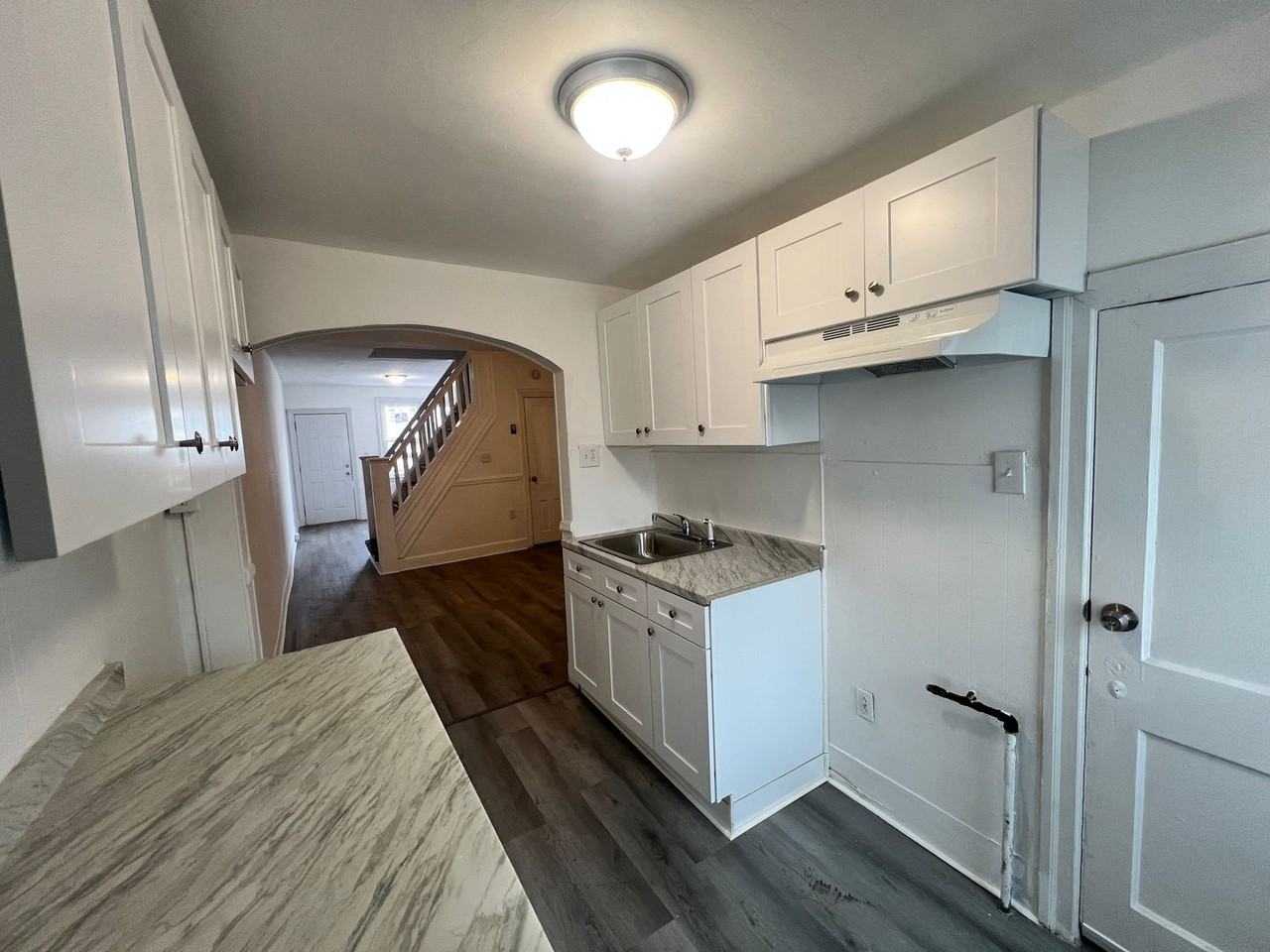 323 Cummings Ave - Photo 4 of 10
