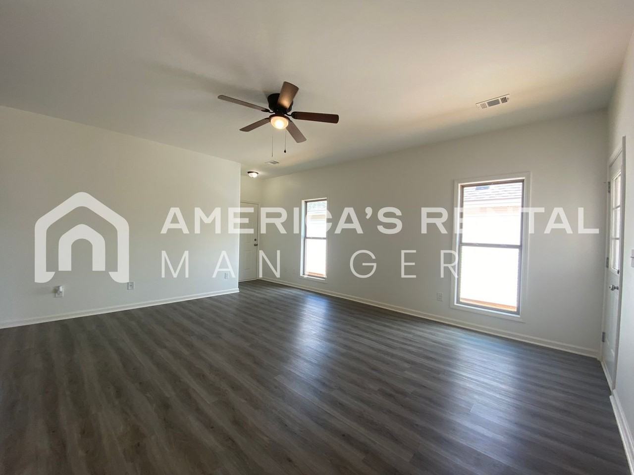 6225 Burbank Crossing Loop - Photo 5 of 47