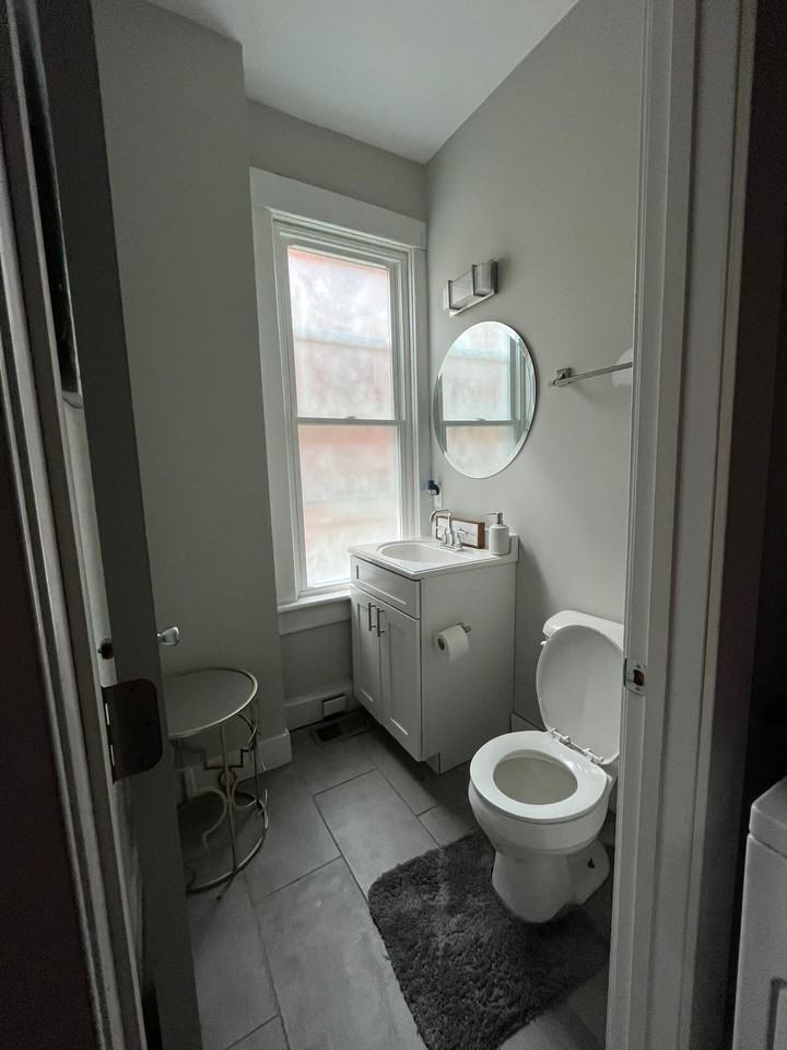 1540-1542 Clifton Ave - Photo 3 of 11
