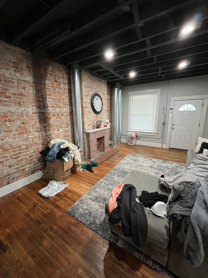 1540-1542 Clifton Ave - Photo 4 of 11