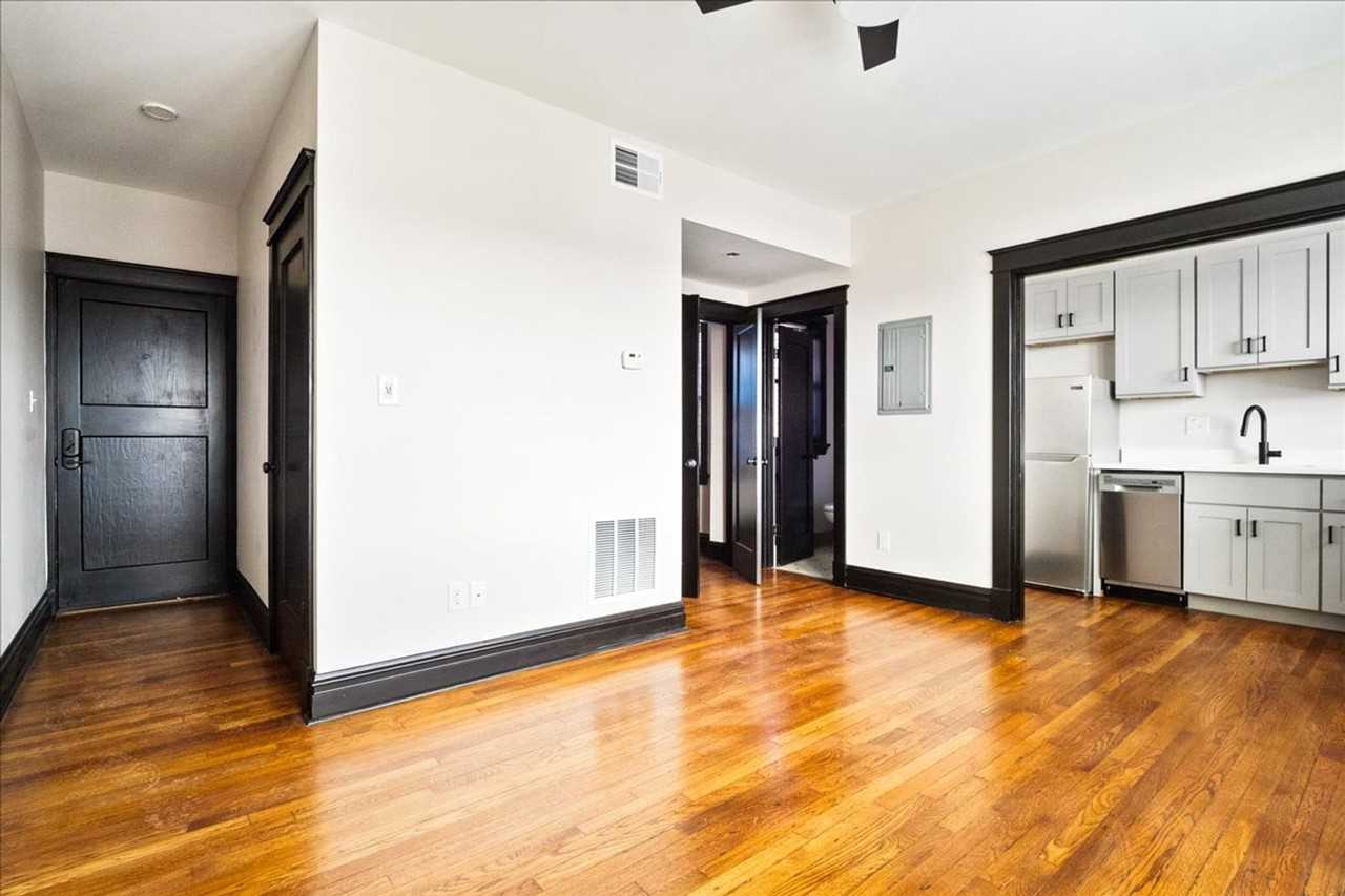 4909 Lindenwood Ave - Photo 6 of 28