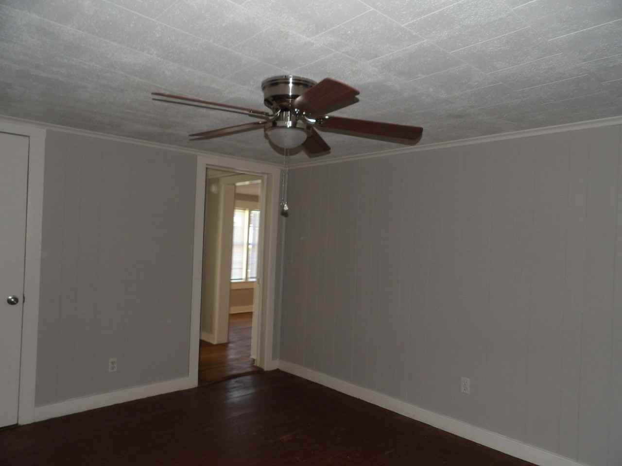 402 Sunset Dr - Photo 6 of 7