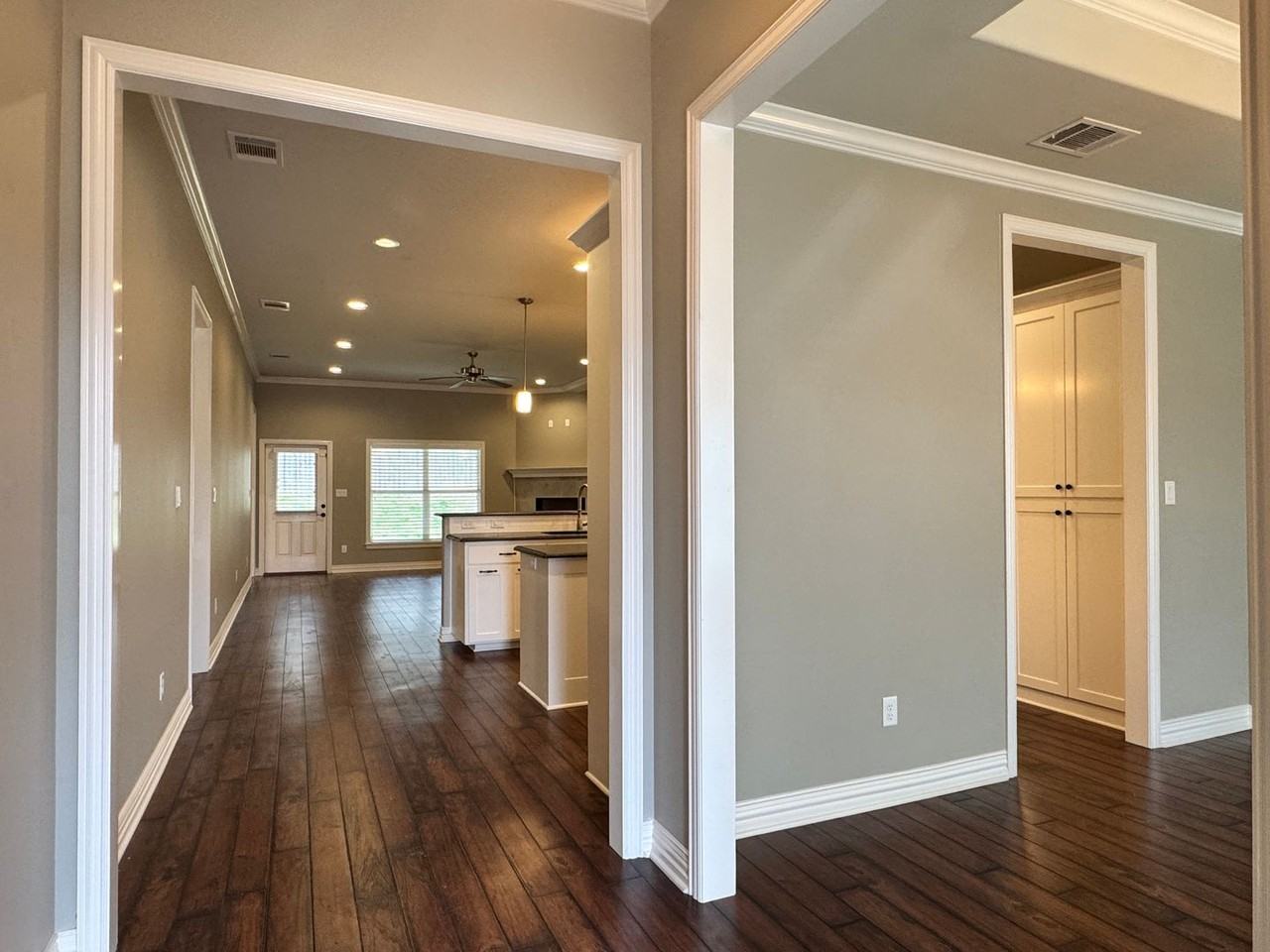 3421 Cottage Ct - Photo 2 of 27