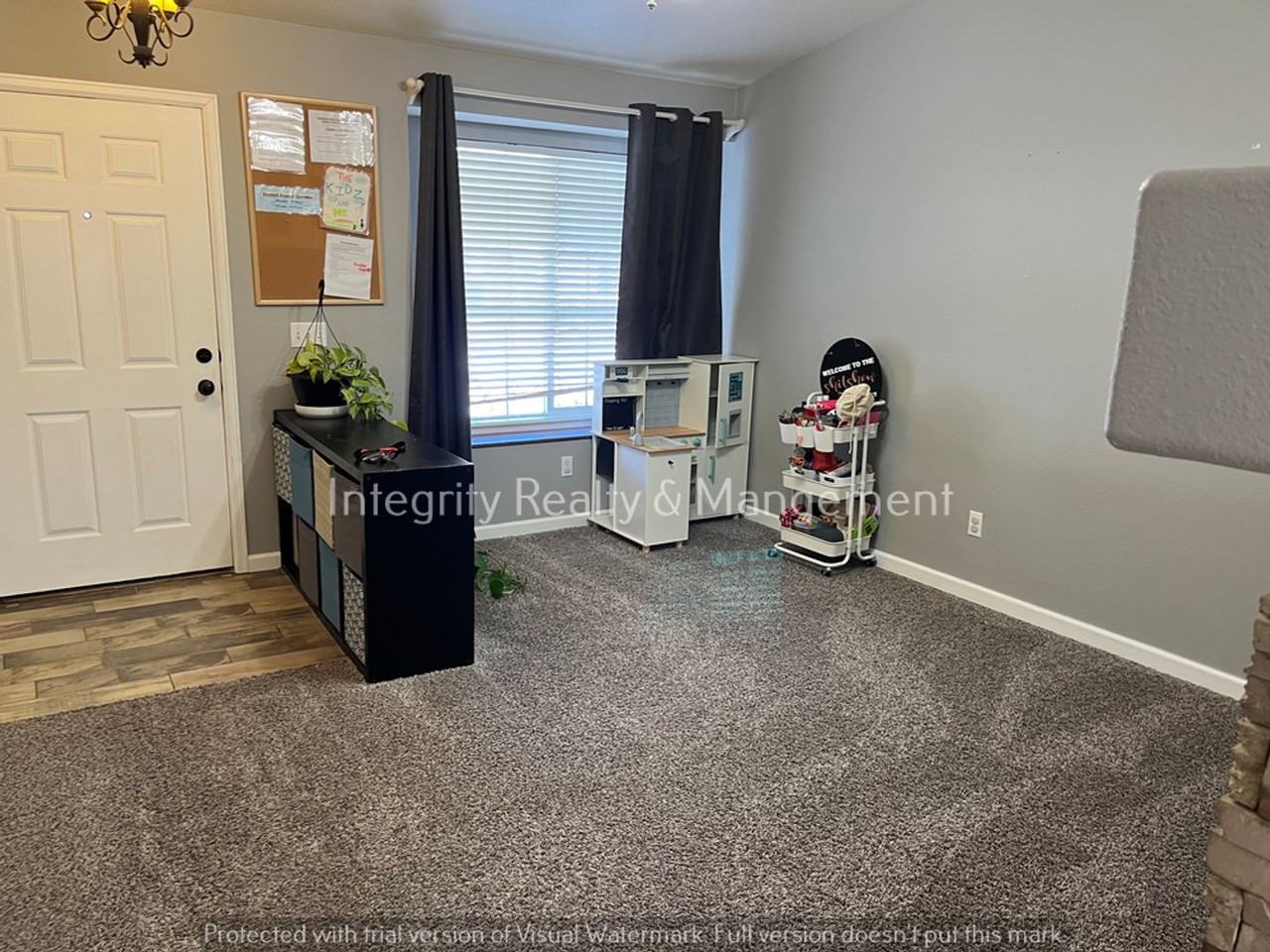 344 Chelsea St - Photo 2 of 17