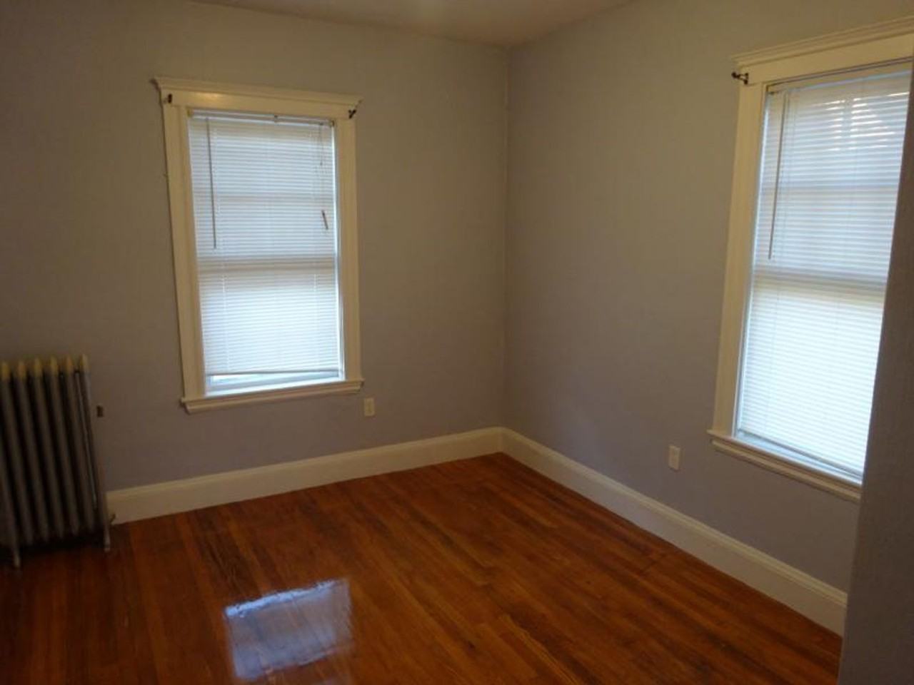 21 Bothwell Rd - Photo 3 of 4