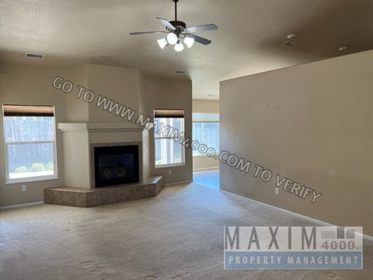 922 Pioneer Dr - Photo 2 of 19