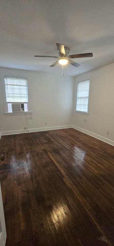 1513 E 49th St - Photo 5 of 7