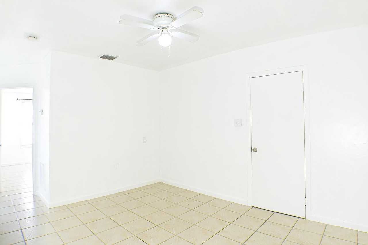 3040 Douglas Ave - Photo 3 of 12