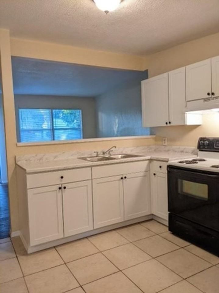 4619 9th Ave S - Photo 6 of 8