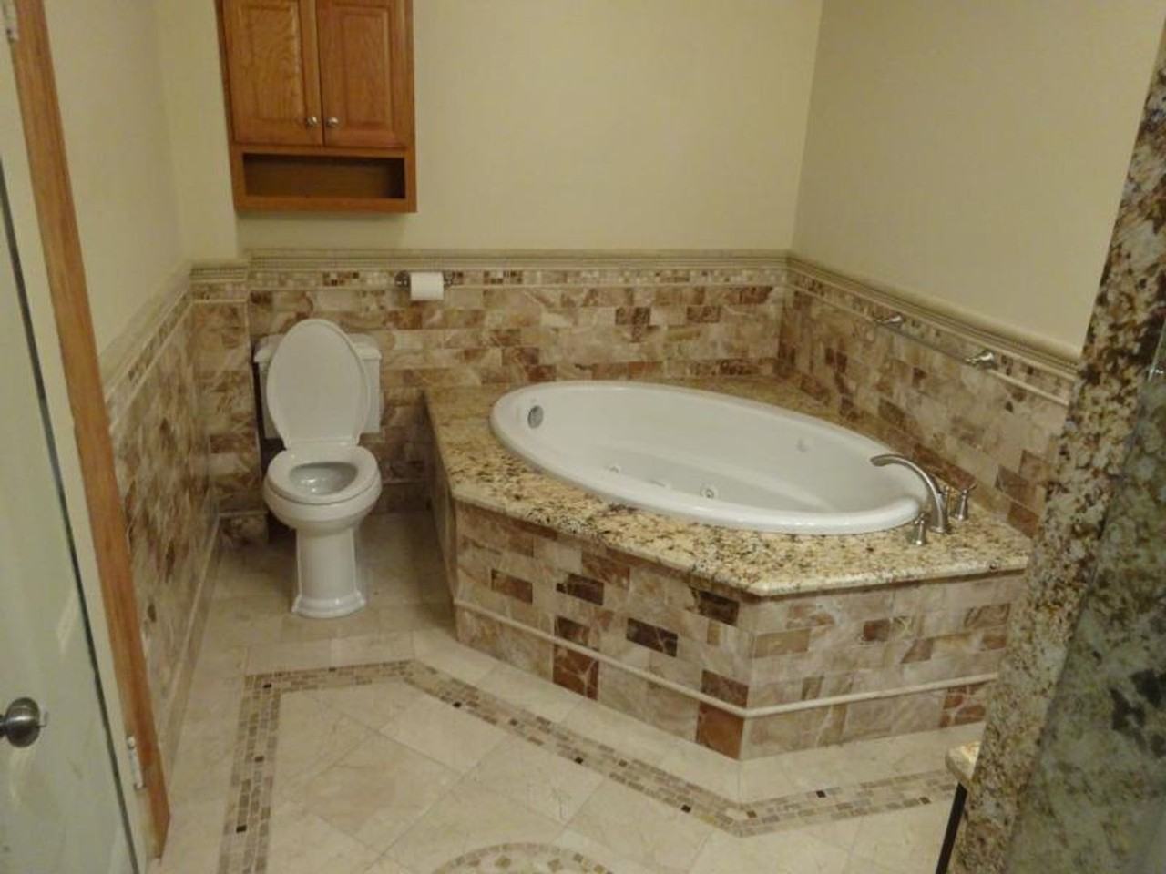 56 Riverdale St - Photo 5 of 20