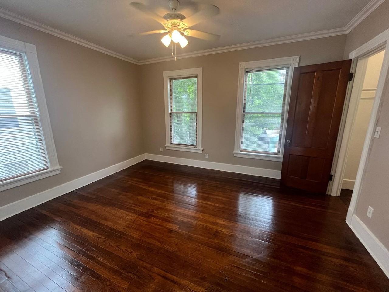 117 Maple St - Photo 6 of 18