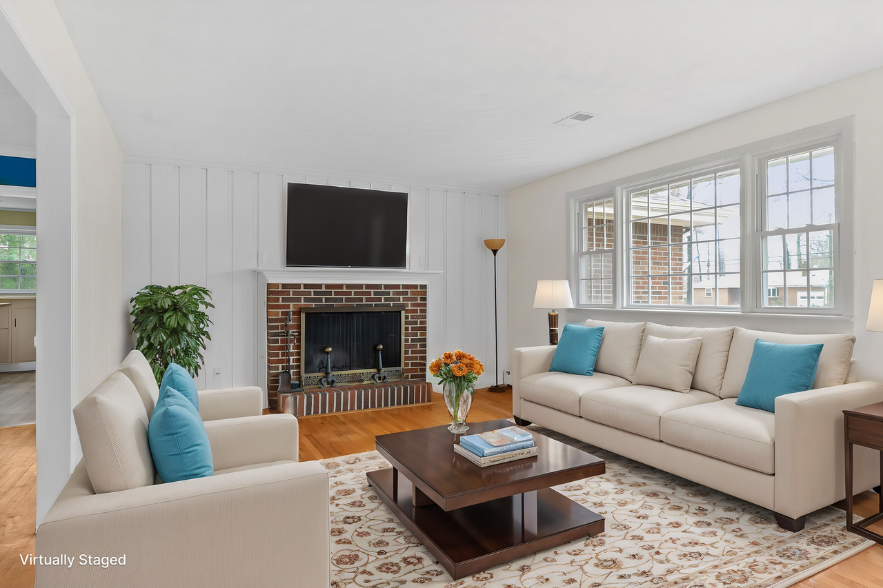 5712 Oak Terrace Dr - Photo 2 of 31