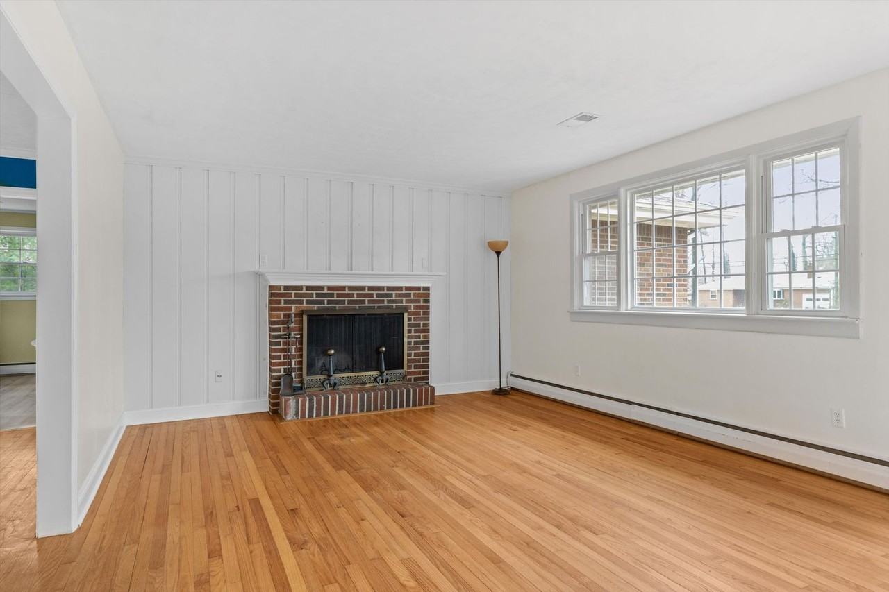 5712 Oak Terrace Dr - Photo 7 of 31