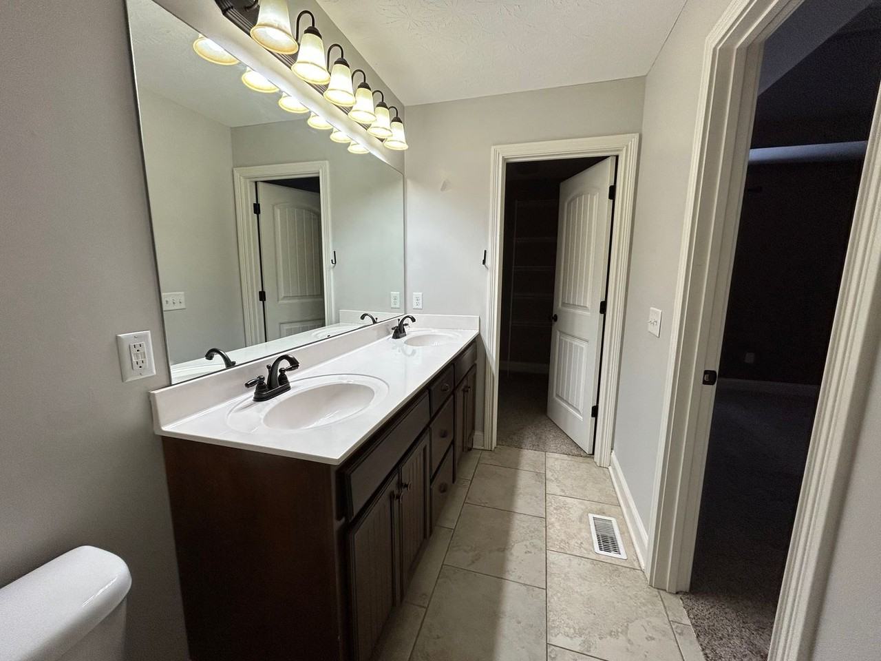 243 Collett Rd - Photo 3 of 9