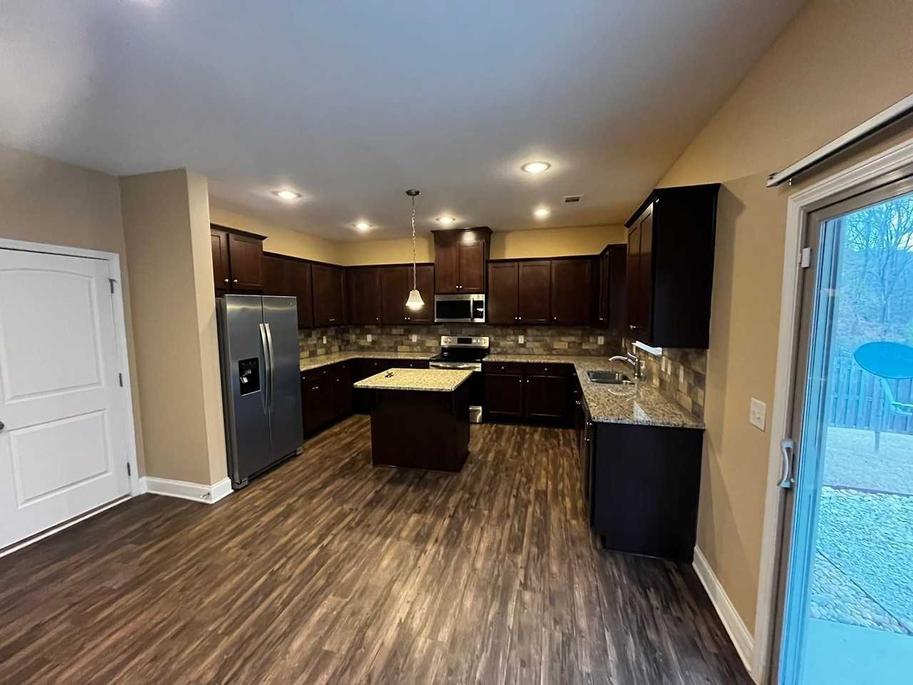 4870 Wisteria Ln - Photo 3 of 30
