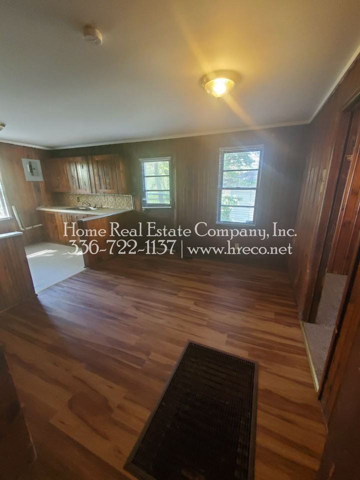 2718 Ansonia Street - Photo 3 of 8