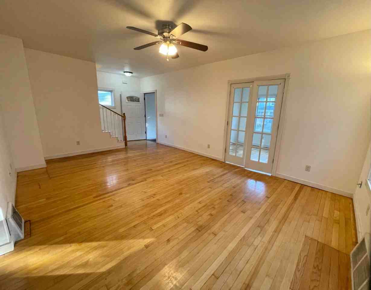 805 Cherry St - Photo 2 of 25