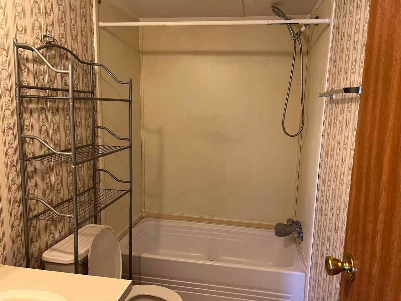 137 Matts Lane - Photo 6 of 15