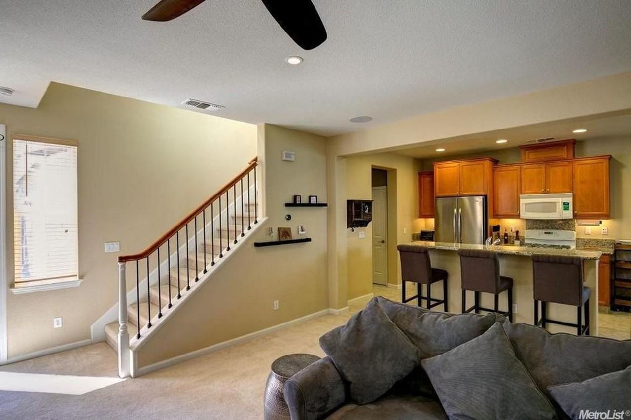 191 W Santa Cruz Way - Photo 3 of 15