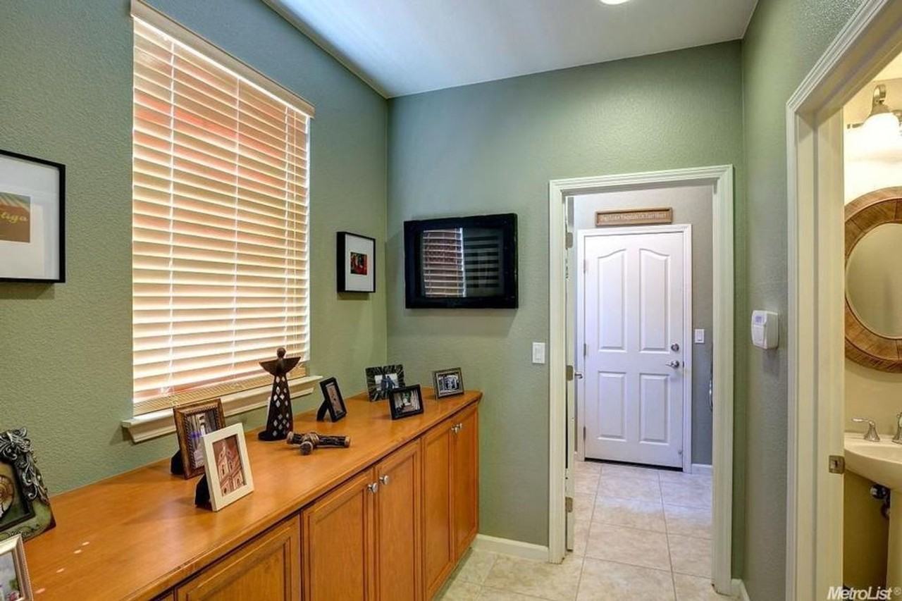 191 W Santa Cruz Way - Photo 5 of 15