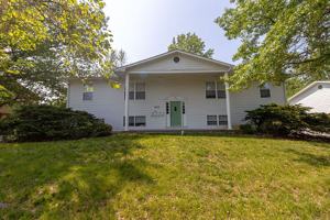 featured image of 2932 Leeway Dr #C