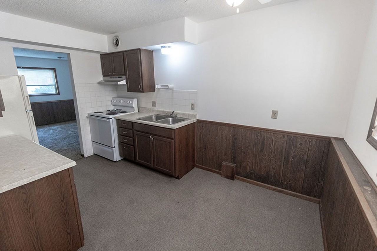 2932 Leeway Dr #C - Photo 2 of 20