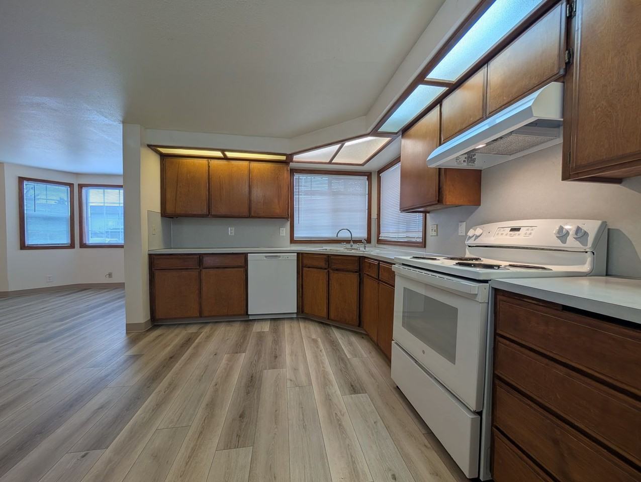 1217 R St #1 - Photo 5 of 14