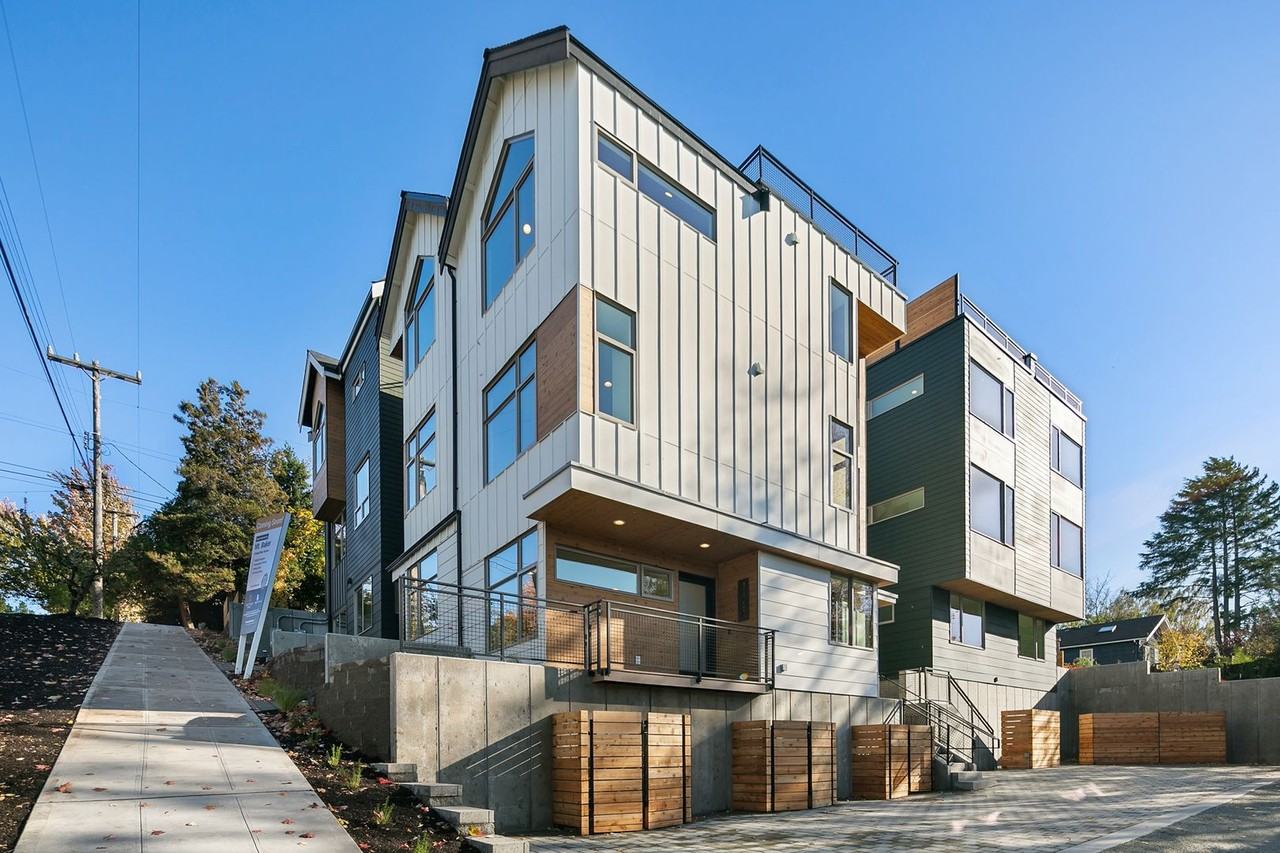 3617 S Hanford St - Photo 2 of 29