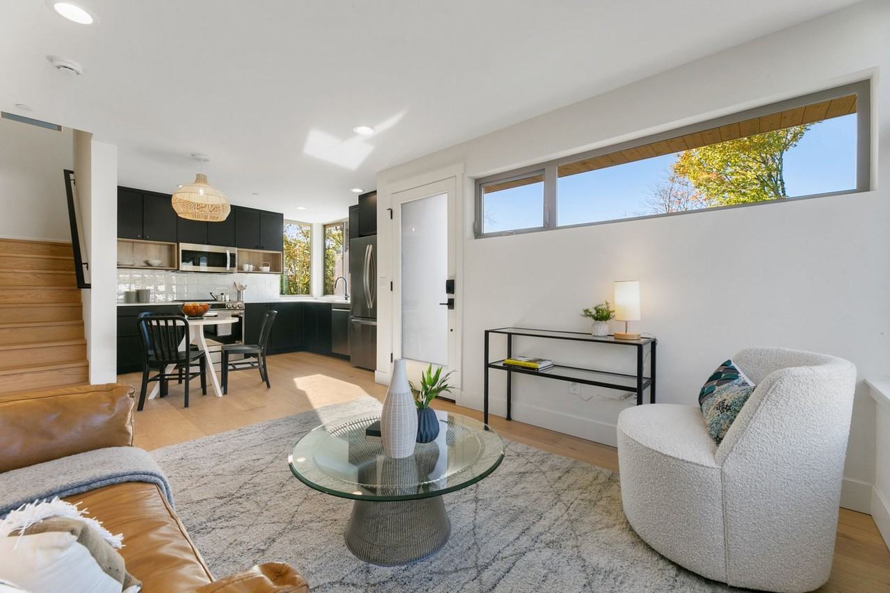 3617 S Hanford St - Photo 6 of 29