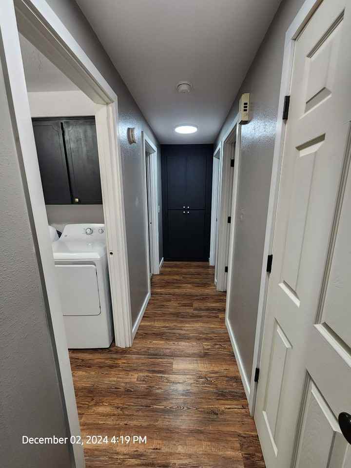 1853 Nw Adams St - Photo 6 of 14