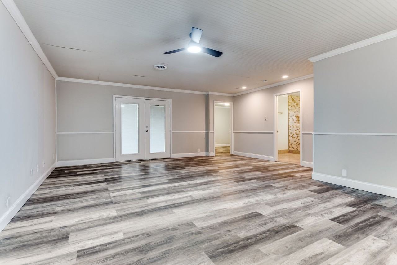5341 Wooten Dr - Photo 3 of 12