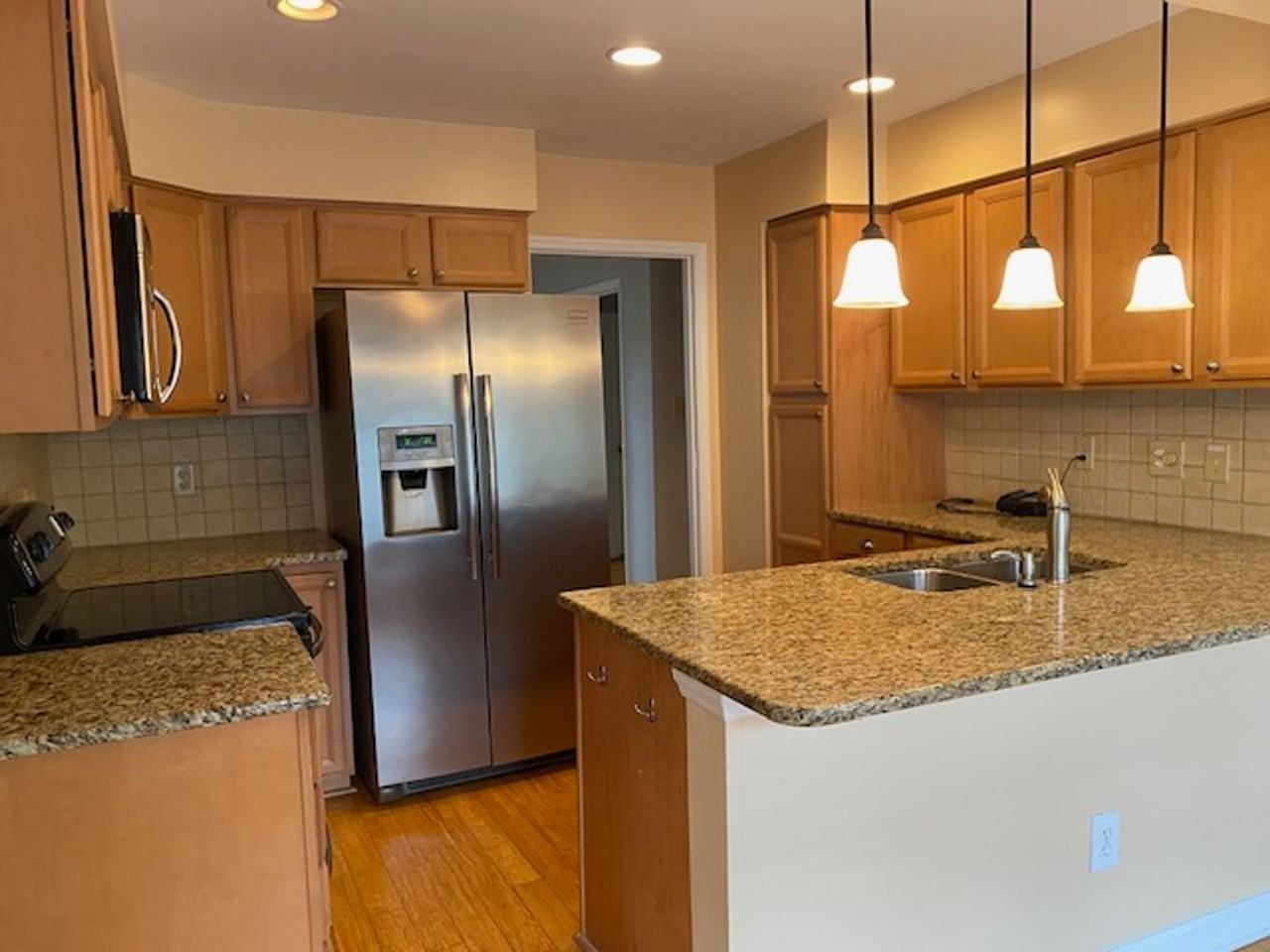 106 Kirkwood Dr - Photo 2 of 12