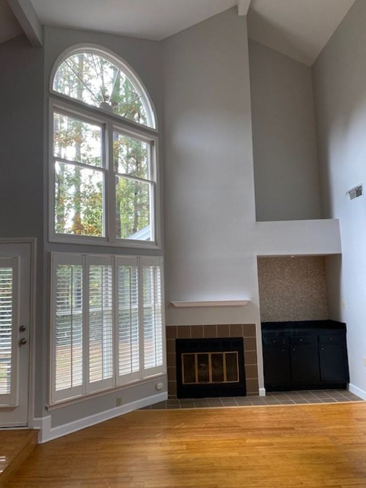 106 Kirkwood Dr - Photo 3 of 12