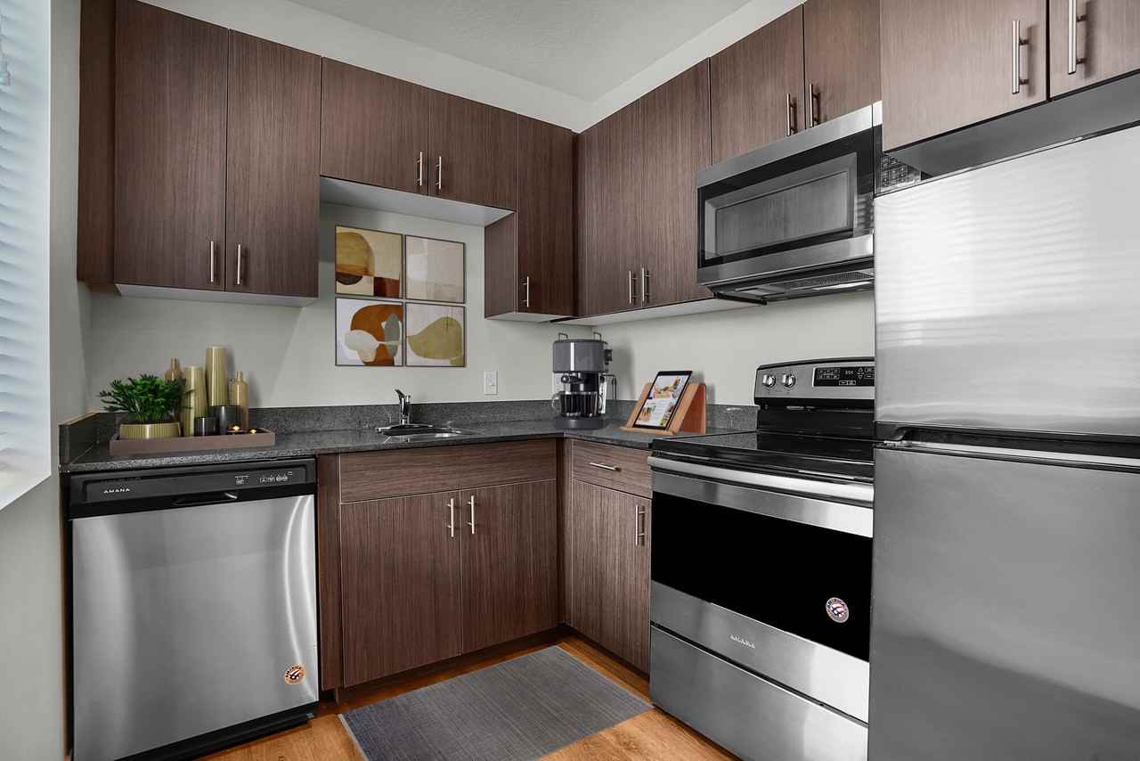 9th Station - Photo 6 of 38