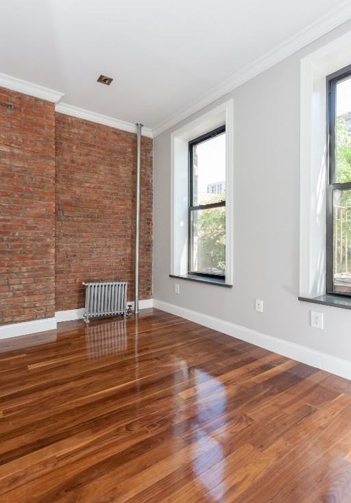 E 116th St #2C - Photo 5 of 8