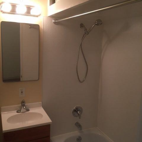 833 Avenue C #10 - Photo 6 of 8