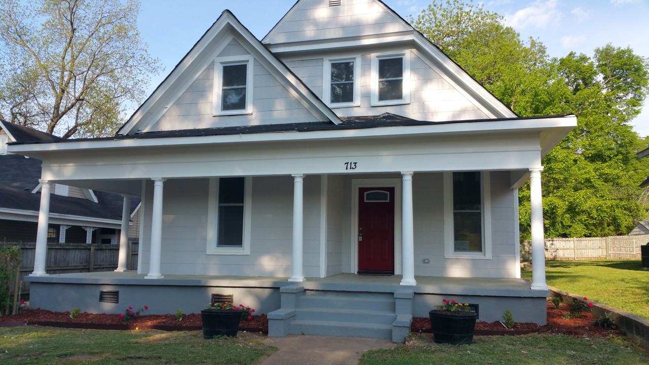 713 4th Ave Se - Photo 5 of 5